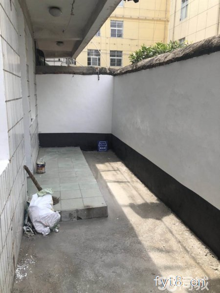 特价房源 市政府西边一点公正处院后计省委家属院!